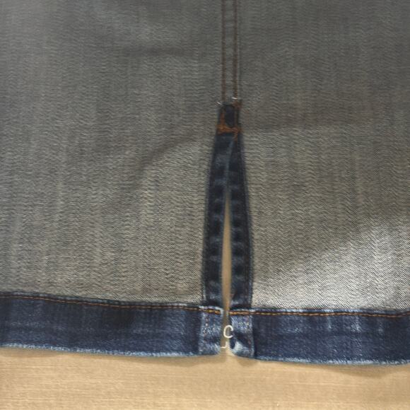 Christopher & Banks Premier Denim Jean Skirt Sz 12 Classic Basic Retro Versatile - Picture 9 of 9